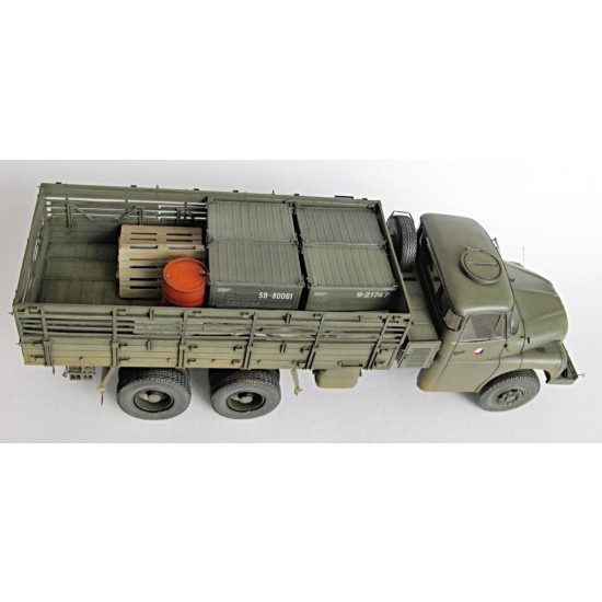 1/35 Tatra 138 VNM Truck 1/35 Tatra 138 VNM Truck