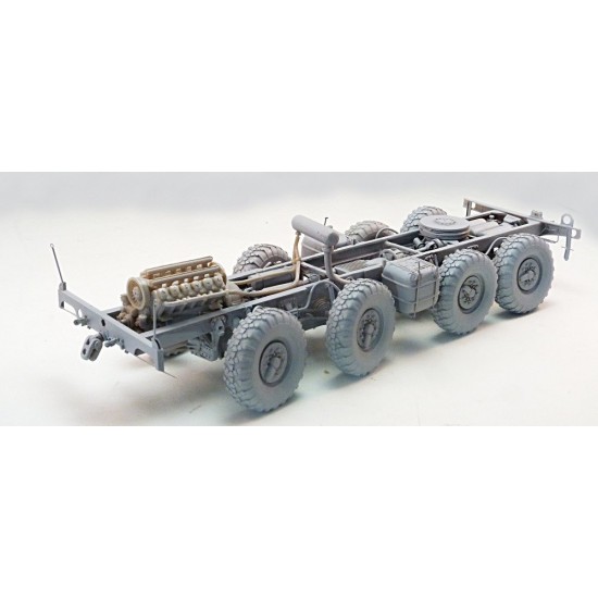 1/35 Tatra 813 Kolos Heavy Truck 1/35 Tatra 813 Kolos Heavy Truck
