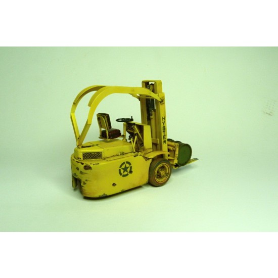 1/35 Hyster YT40 lift Truck 1/35 Hyster YT40 lift Truck