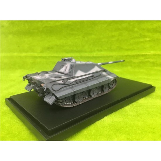 1/72 WWII German E-50 Jagdpanzer w/105mm Gun, Winter Camouflage 1946 1/72 WWII German E-50 Jagdpanzer w/105mm Gun, Winter Camouflage 1946