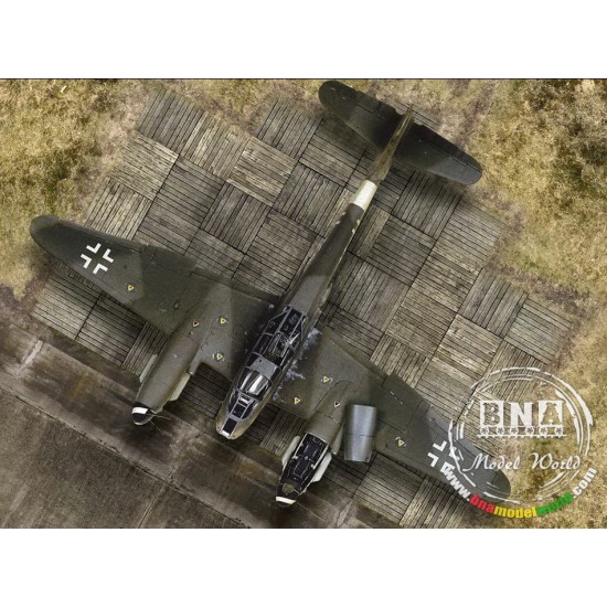 1/72 Airfield Tarmac Sheet: WWII Luftwaffe Hardstand (Size: 310 x 219mm) 1/72 Airfield Tarmac Sheet: WWII Luftwaffe Hardstand (Size: 310 x 219mm)