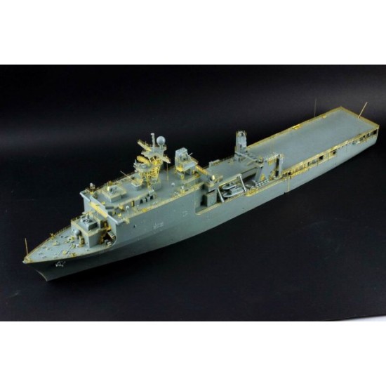 1/350 USS Harpers Ferry (LSD-49) Dock Landing Ship (Complete Resin kit) 1/350 USS Harpers Ferry (LSD-49) Dock Landing Ship (Complete Resin kit)