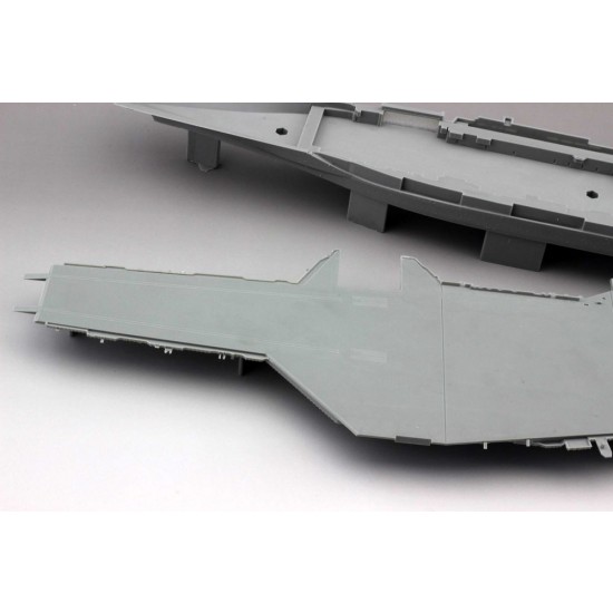 1/700 Gulf War USS Midway CV-41, 1991 1/700 Gulf War USS Midway CV-41, 1991