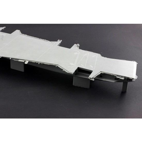1/700 Gulf War USS Midway CV-41, 1991 1/700 Gulf War USS Midway CV-41, 1991