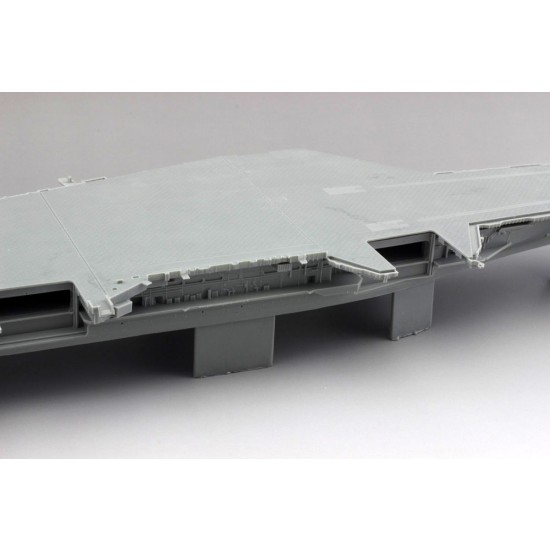 1/700 Gulf War USS Midway CV-41, 1991 1/700 Gulf War USS Midway CV-41, 1991