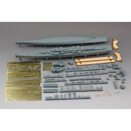 1/700 USS Boston CAG1 - Complete Resin Kit 1/700 USS Boston CAG1 - Complete Resin Kit
