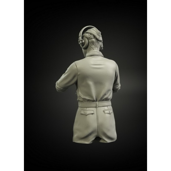 1/35 German Summer Shirt Tank Crew (3 figures) 1/35 German Summer Shirt Tank Crew (3 figures)