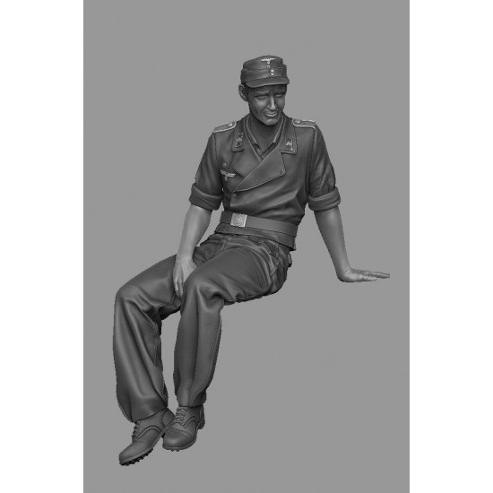 1/35 StuG Crew At Rest Set (2 figures) 1/35 StuG Crew At Rest Set (2 figures)