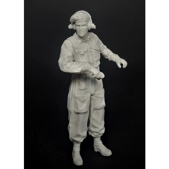 1/35 British Tank Commander Coverall 1/35 British Tank Commander Coverall