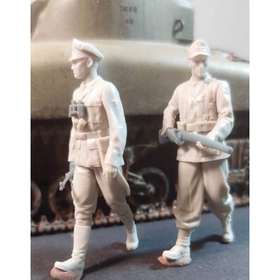 1/35 US Tankers Loading Ammo Set 1/35 US Tankers Loading Ammo Set