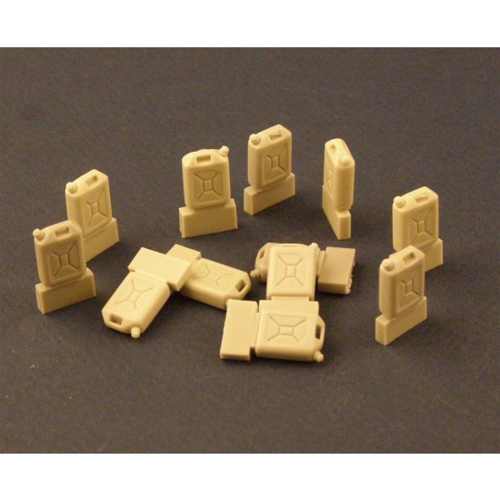 1/35 IDF Water Canisters (12pcs) 1/35 IDF Water Canisters (12pcs)