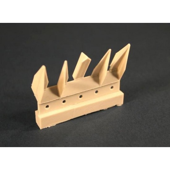 1/35 Prong Device for WWII British Sherman Tanks in Normandy 1/35 Prong Device for WWII British Sherman Tanks in Normandy