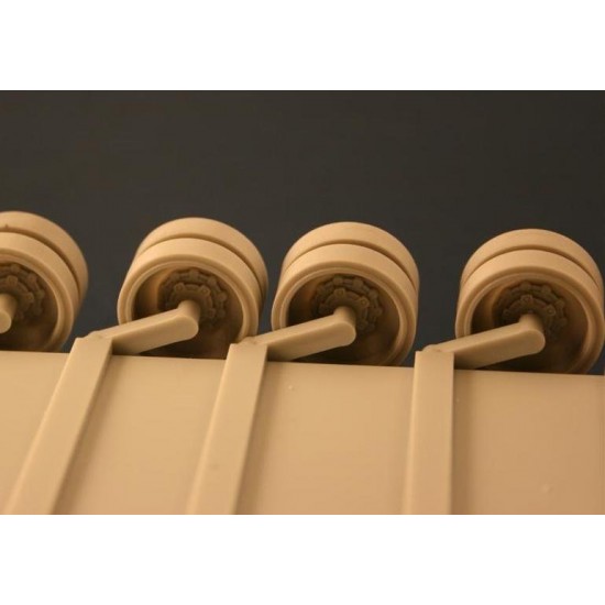 1/35 Wheels for Soviet MBT T-80 (12pcs) 1/35 Wheels for Soviet MBT T-80 (12pcs)