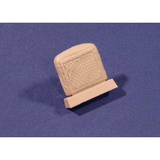 1/35 Cooler Mask with Canvas Cover for Bussing-NAG 4500 L 1/35 Cooler Mask with Canvas Cover for Bussing-NAG 4500 L