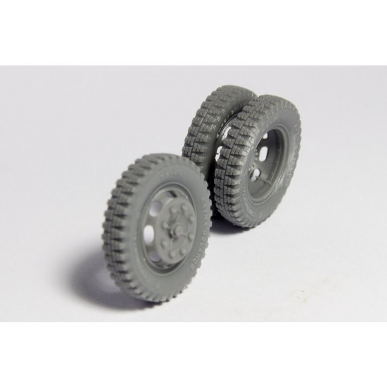 1/35 KHD 3000S Road Wheels (Gelande Pattern) 1/35 KHD 3000S Road Wheels (Gelande Pattern)