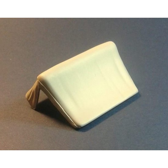 1/35 US GMC CCKW 2.5-ton Soft Cab Canvas Cover 1/35 US GMC CCKW 2.5-ton Soft Cab Canvas Cover