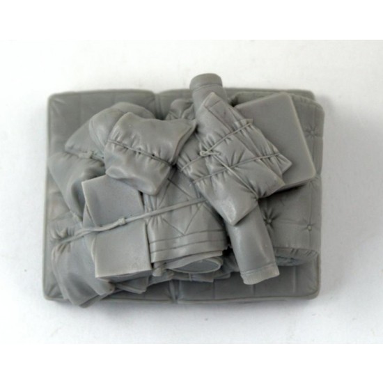 1/35 Civilian Staff Cars Stowage Set 1/35 Civilian Staff Cars Stowage Set