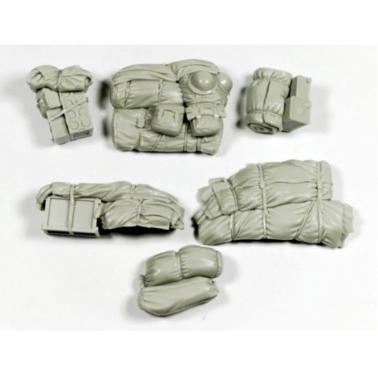 1/35 Marmon-Herrington Reconnaissance Cars Stowage Set 1/35 Marmon-Herrington Reconnaissance Cars Stowage Set