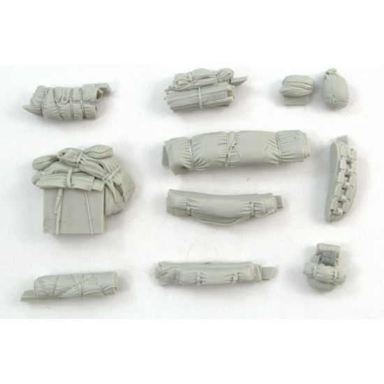 1/35 German SdKfz 250 Alt Stowage Set 1/35 German SdKfz 250 Alt Stowage Set