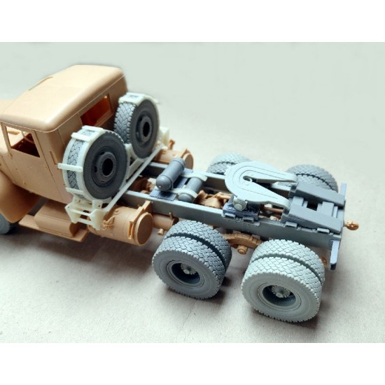 1/35 KraZ-258V Saddle Tractor Conversion Set for HobbyBoss KraZ-255 1/35 KraZ-258V Saddle Tractor Conversion Set for HobbyBoss KraZ-255