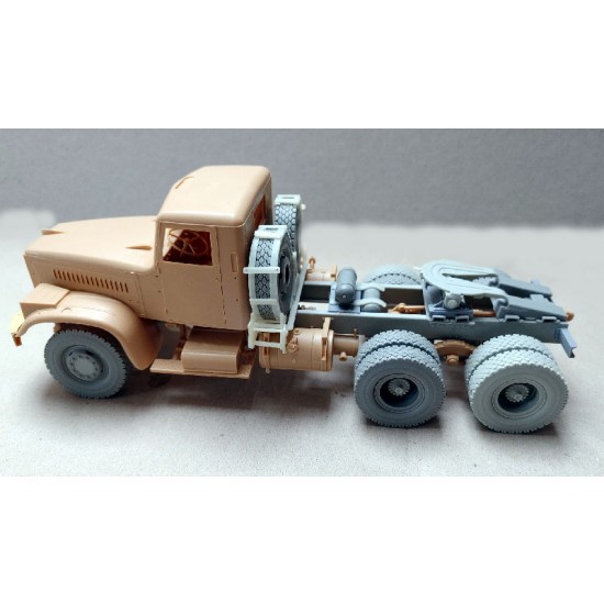 1/35 KraZ-258V Saddle Tractor Conversion Set for HobbyBoss KraZ-255 1/35 KraZ-258V Saddle Tractor Conversion Set for HobbyBoss KraZ-255