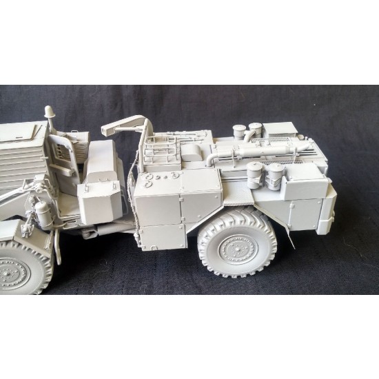 1/35 DOK-M Wheel Army Dozer 1/35 DOK-M Wheel Army Dozer