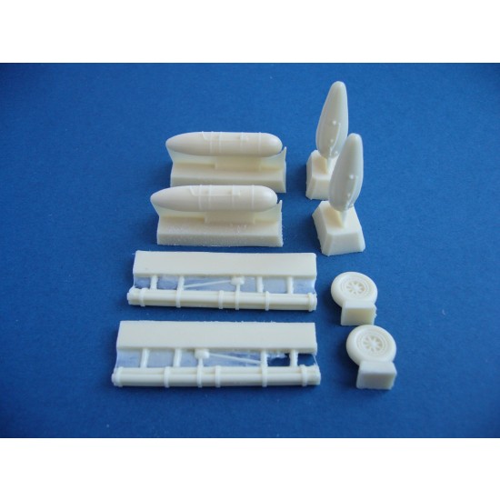 1/72 Republic P-47 Thunderbolt Upgrade Set (Weapon, Wheels, Auxiliary Fuel Tank, Bazooka) 1/72 Republic P-47 Thunderbolt Upgrade Set (Weapon, Wheels, Auxiliary Fuel Tank, Bazooka)