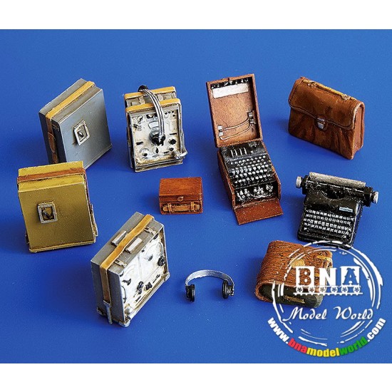 1/35 German Radio Set with Enigma