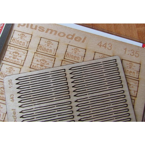1/35 Achtung Minen Signs (Wooden) 1/35 Achtung Minen Signs (Wooden)