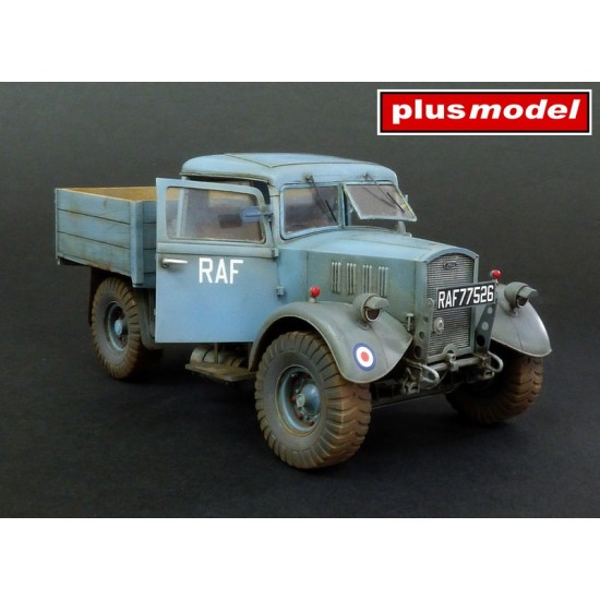 1/35 WWII British Ford WOT3 Tractor 1/35 WWII British Ford WOT3 Tractor