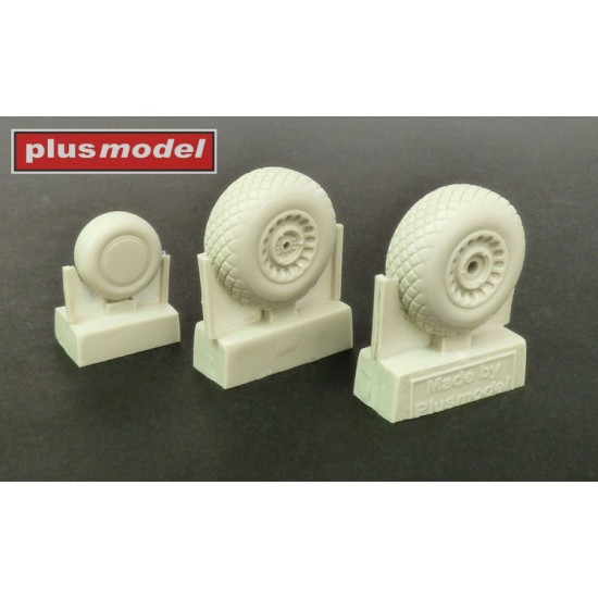 1/72 Martin B-26 Marauder Early Wheels #Diamond Tread 1/72 Martin B-26 Marauder Early Wheels #Diamond Tread