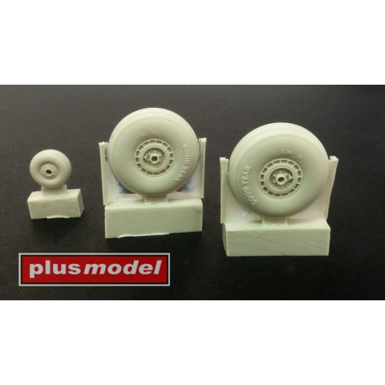 1/72 Douglas C-47 Skytrain Wheels without Cover 1/72 Douglas C-47 Skytrain Wheels without Cover