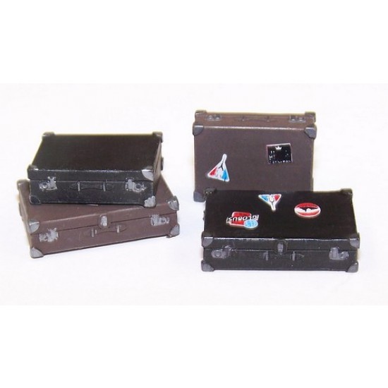 1/35 Suitcases 1/35 Suitcases