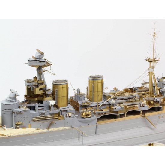 1/200 HMS Hood 1941 Detail-up Set w/Wooden Deck for Trumpeter kit 1/200 HMS Hood 1941 Detail-up Set w/Wooden Deck for Trumpeter kit