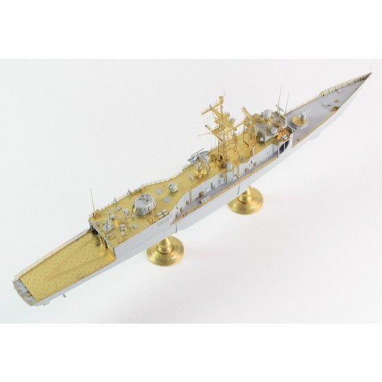 Academy 1/350 USS FFG-7 Oliver Hazard Perry Frigate Complete kit + Pontos Detail set Academy 1/350 USS FFG-7 Oliver Hazard Perry Frigate Complete kit + Pontos Detail set