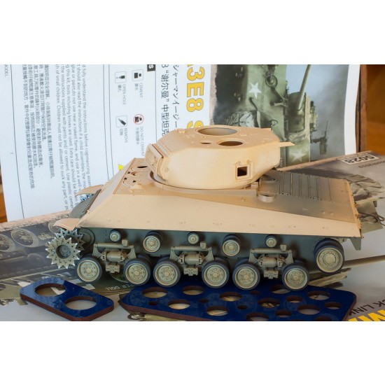 1/35 M4 Sherman (HVSS) Wheel Masking for Rye Field Model #RM-5028