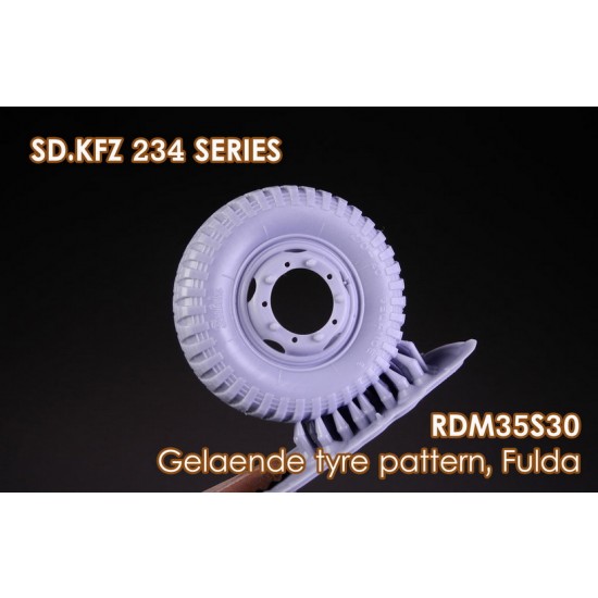 1/35 Sd.Kfz. 234 Fulda Gealende Wheel Set #2 1/35 Sd.Kfz. 234 Fulda Gealende Wheel Set #2