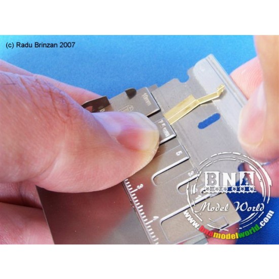 Flip-R5 - Folding Tool for Photo-etched parts Flip-R5 - Folding Tool for Photo-etched parts