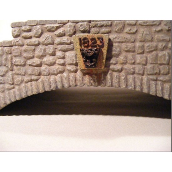 1/35 Large Stone Bridge (8 resin pcs) Size: 30x12.5x6.5cm (LxWxH) 1/35 Large Stone Bridge (8 resin pcs) Size: 30x12.5x6.5cm (LxWxH)