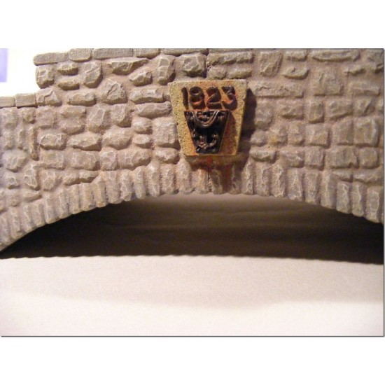 1/35 Large Stone Bridge (8 resin pcs) Size: 30x12.5x6.5cm (LxWxH)