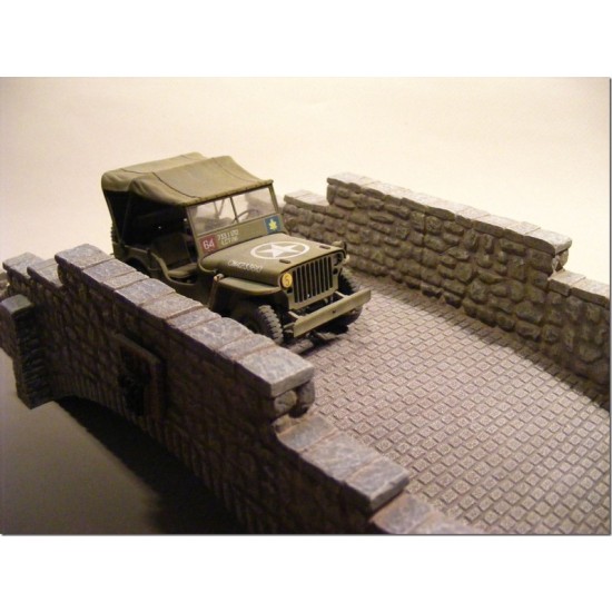 1/35 Large Stone Bridge (8 resin pcs) Size: 30x12.5x6.5cm (LxWxH)