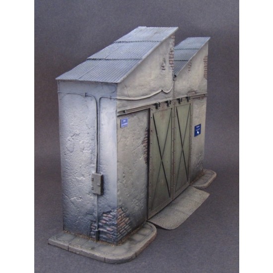 1/35 The Factory (9 resin pcs & enamel signs) 1/35 The Factory (9 resin pcs & enamel signs)