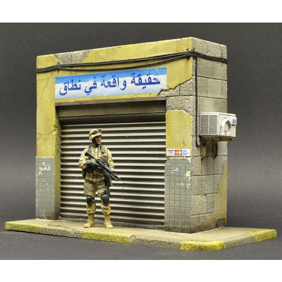 1/35 Modern/Middle Eastern Shop (3 Resin Parts+1 Decal+2 Enamel Signs) 1/35 Modern/Middle Eastern Shop (3 Resin Parts+1 Decal+2 Enamel Signs)