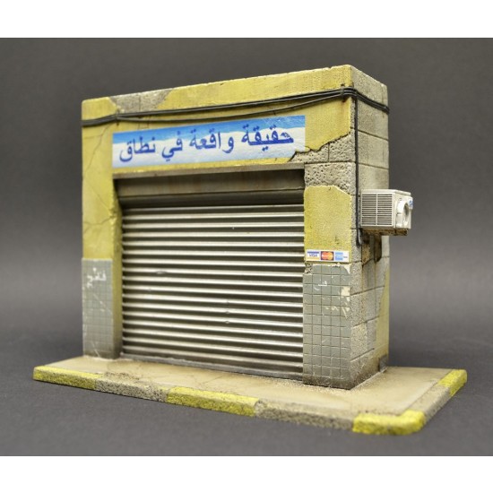 1/35 Modern/Middle Eastern Shop (3 Resin Parts+1 Decal+2 Enamel Signs) 1/35 Modern/Middle Eastern Shop (3 Resin Parts+1 Decal+2 Enamel Signs)