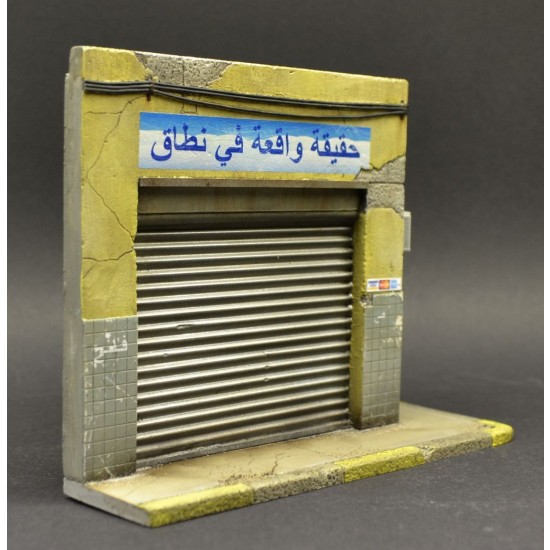 1/35 Modern/Middle Eastern Shop (3 Resin Parts+1 Decal+2 Enamel Signs)