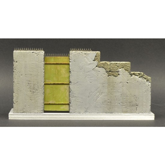 1/35 Modern/Middle Eastern Wall (3 Resin Parts+1 Decal) 1/35 Modern/Middle Eastern Wall (3 Resin Parts+1 Decal)