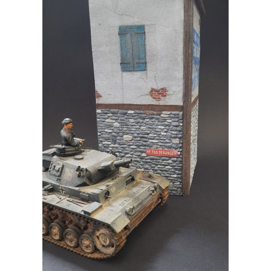 1/35 French House Corner 1/35 French House Corner