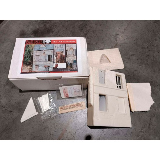 1/35 Old Farm House 1/35 Old Farm House