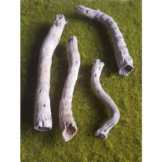 1/48 - 1/35 Dead Trees / Branches (contains 3 - 4 dead trees) 1/48 - 1/35 Dead Trees / Branches (contains 3 - 4 dead trees)