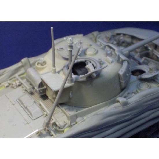 1/35 Sherman M4A4 DD with Lowered Screen (Full Resin kit) 1/35 Sherman M4A4 DD with Lowered Screen (Full Resin kit)